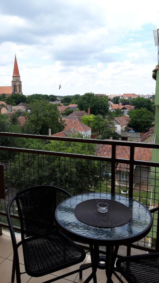 Apartman Studio Niki Суботица Экстерьер фото