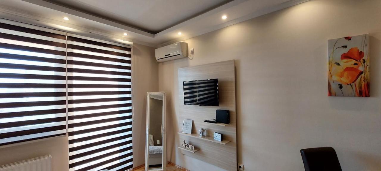Apartman Studio Niki Суботица Экстерьер фото