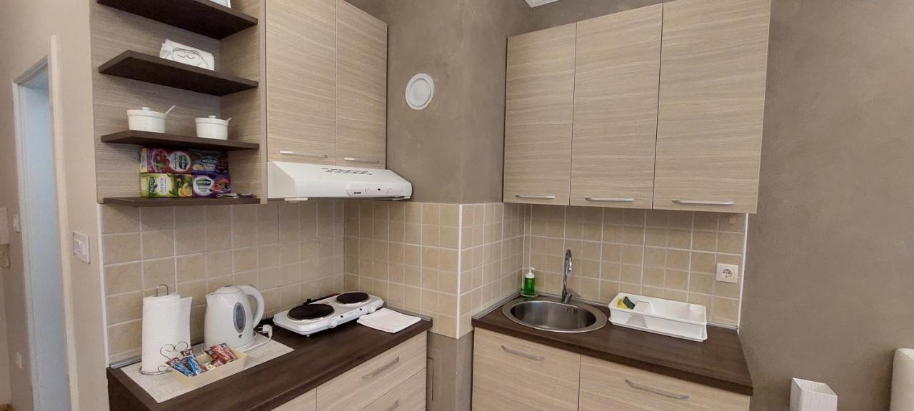 Apartman Studio Niki Суботица Экстерьер фото